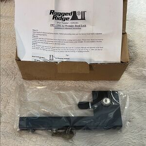 Wrangler Black Hood Lock